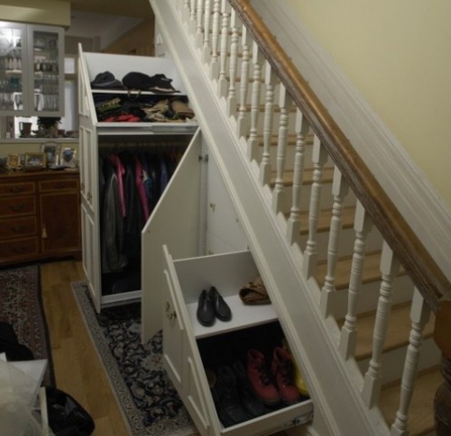 Шкаф-лестница с местом для хранения вещей
