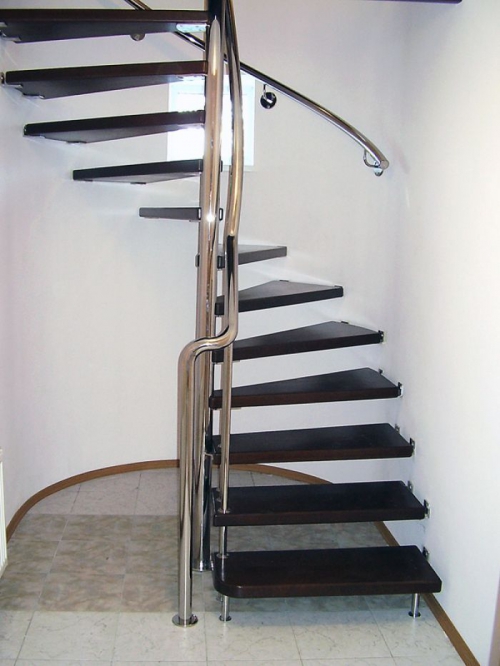 Металлическая лестница