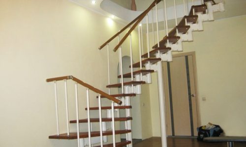 Модульная лестница в частном доме